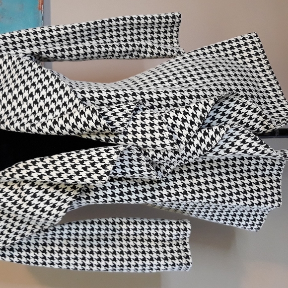 Calvin Klein/ Black/ White/ Houndstooth/ Jacket - Picture 4 of 8